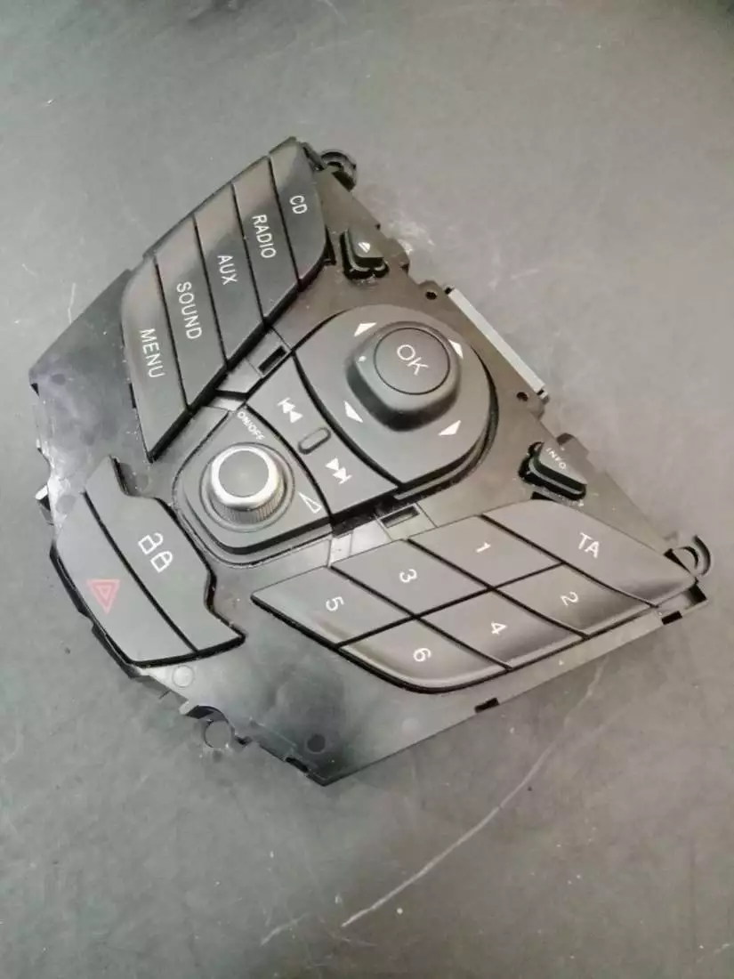 Джойстик управления мультимедиа к Ford Fiesta 2013