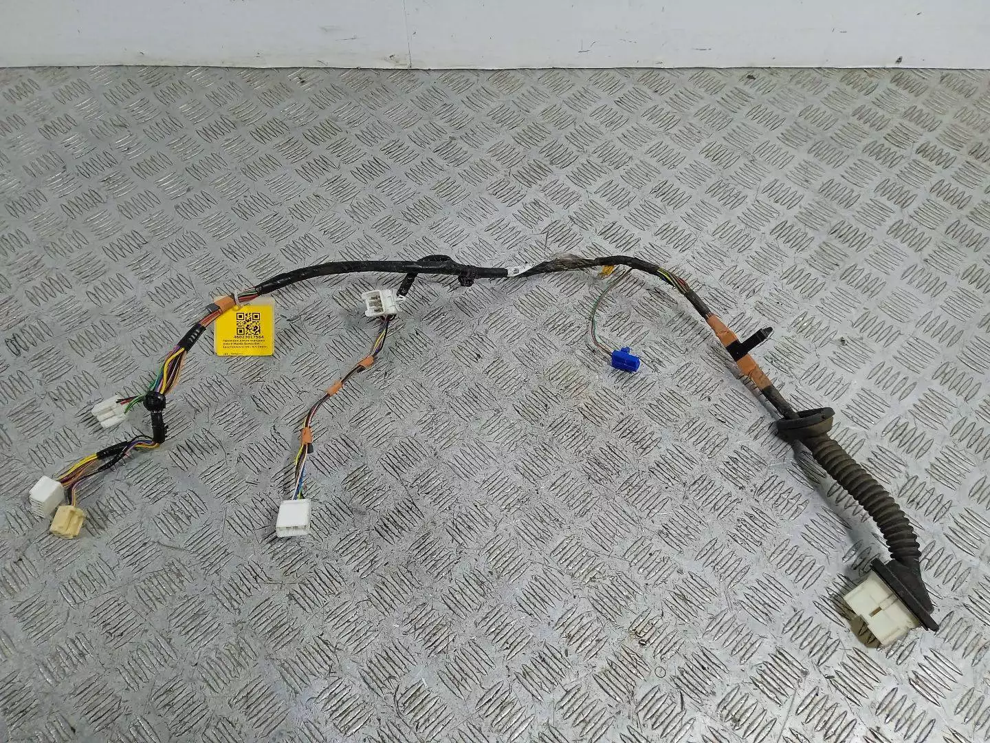 Проводка двери передней левой к Mazda Demio 2002