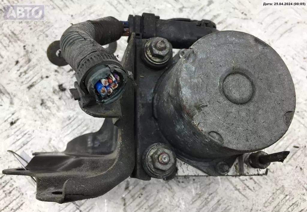 Блок ABS к Toyota Auris 2008