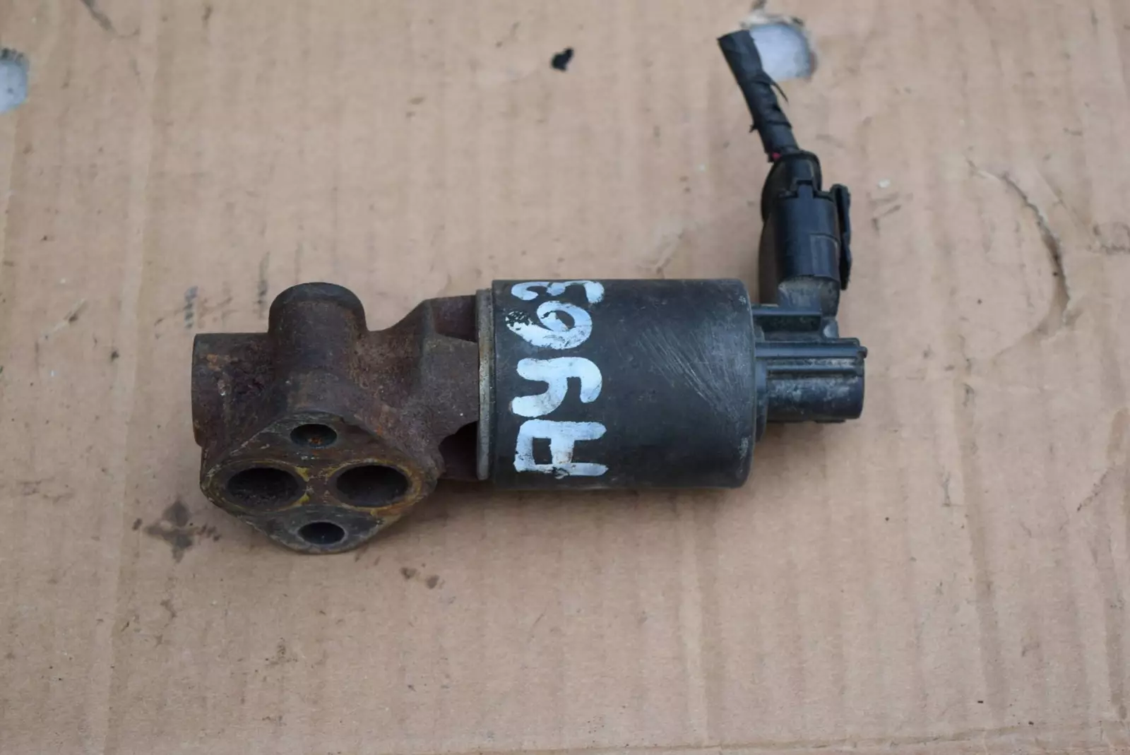 Клапан EGR к Kia Shuma 1999