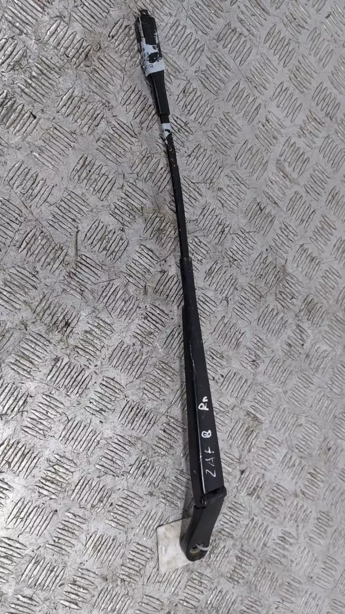 Щеткодержатель к Opel Zafira 2007