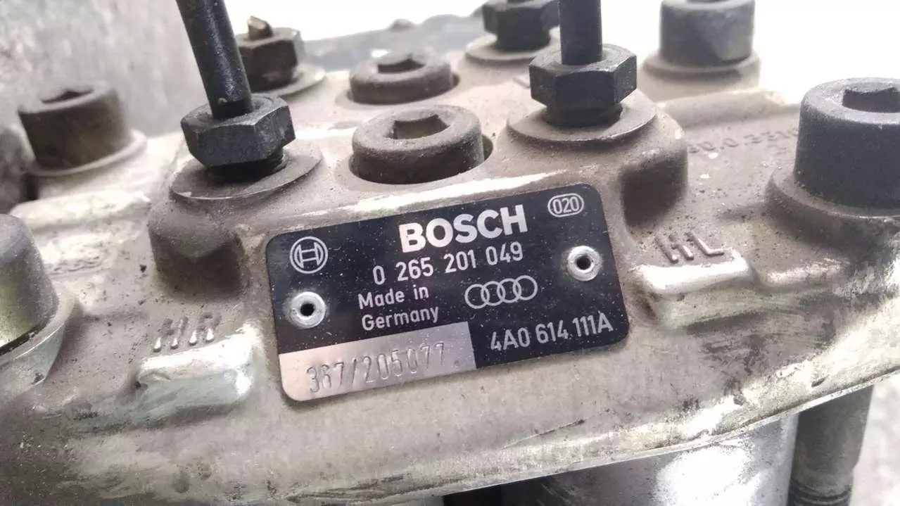 Блок ABS к Audi A6 1996