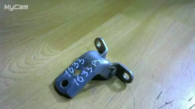 Петля двери к Kia Magentis 2004