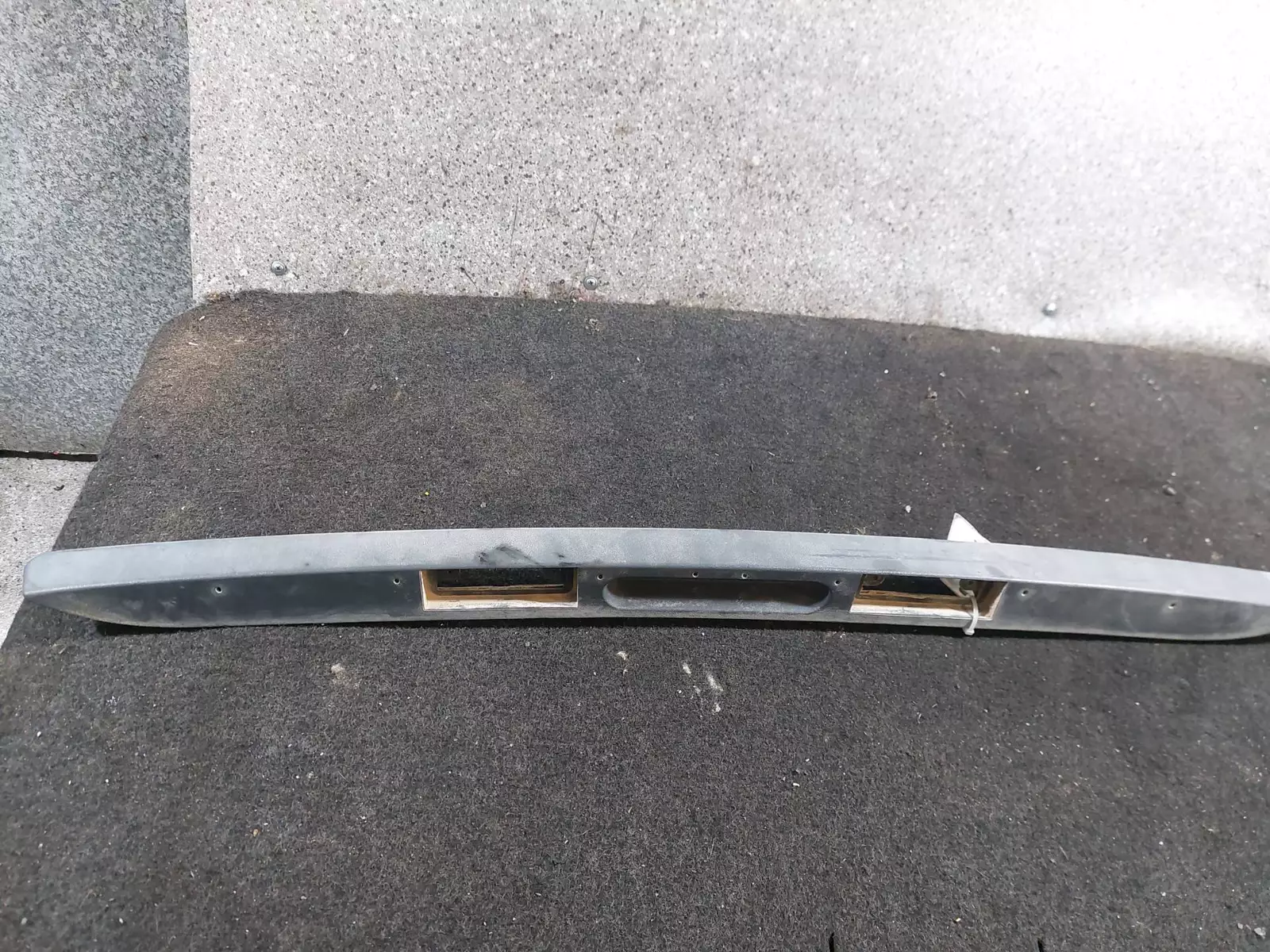 Накладка подсветки номера к Ford Fusion 2009