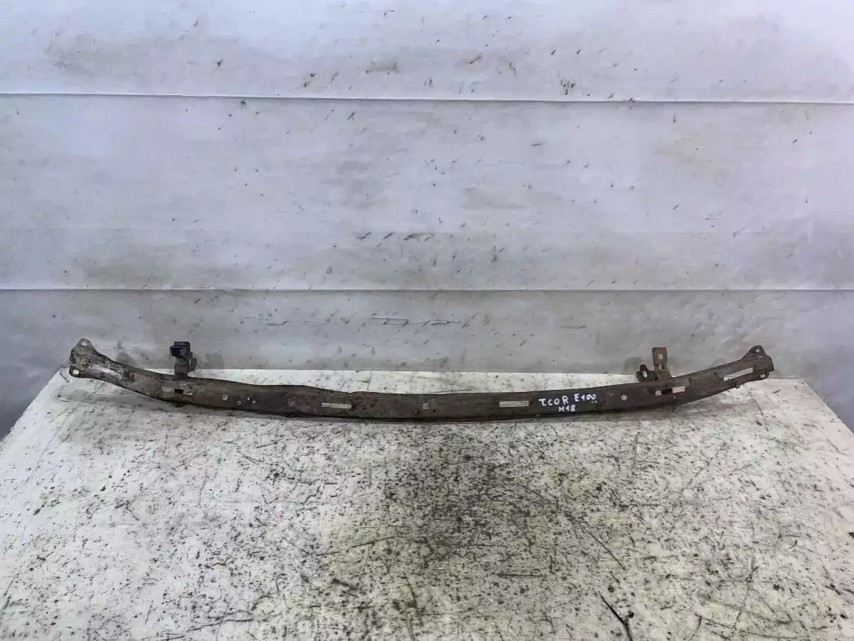 Усилитель бампера к Toyota Corolla 1996