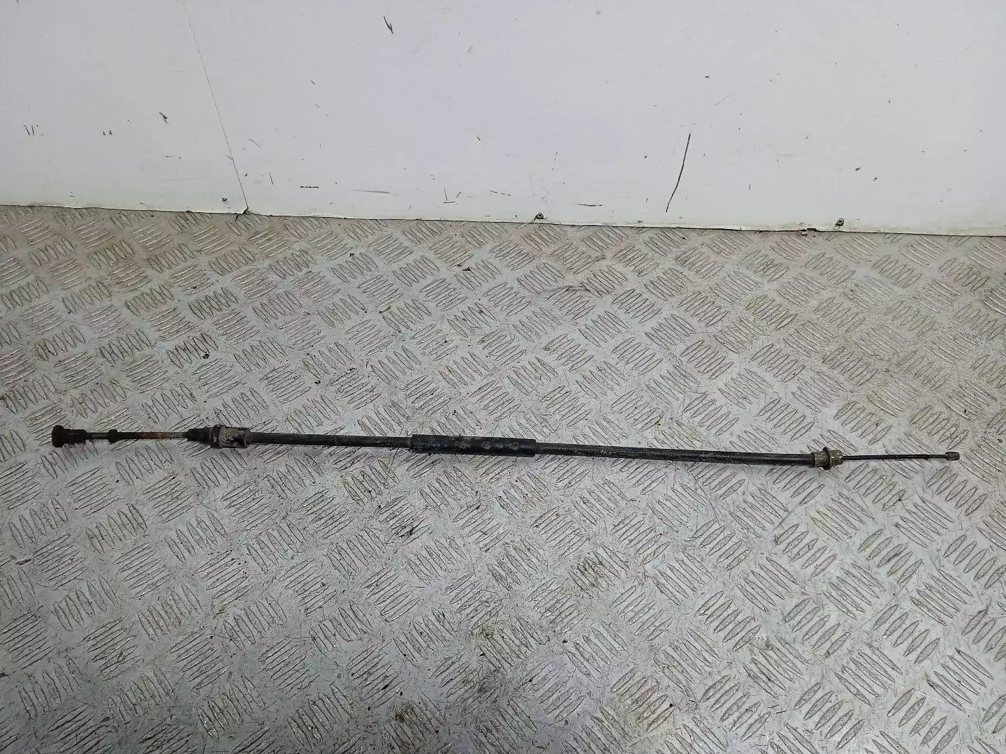 Трос ручника к Peugeot 406 1997