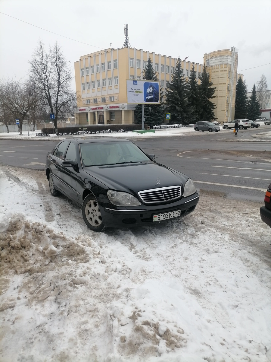 Mercedes-Benz S-klasse IV (W220), 2001