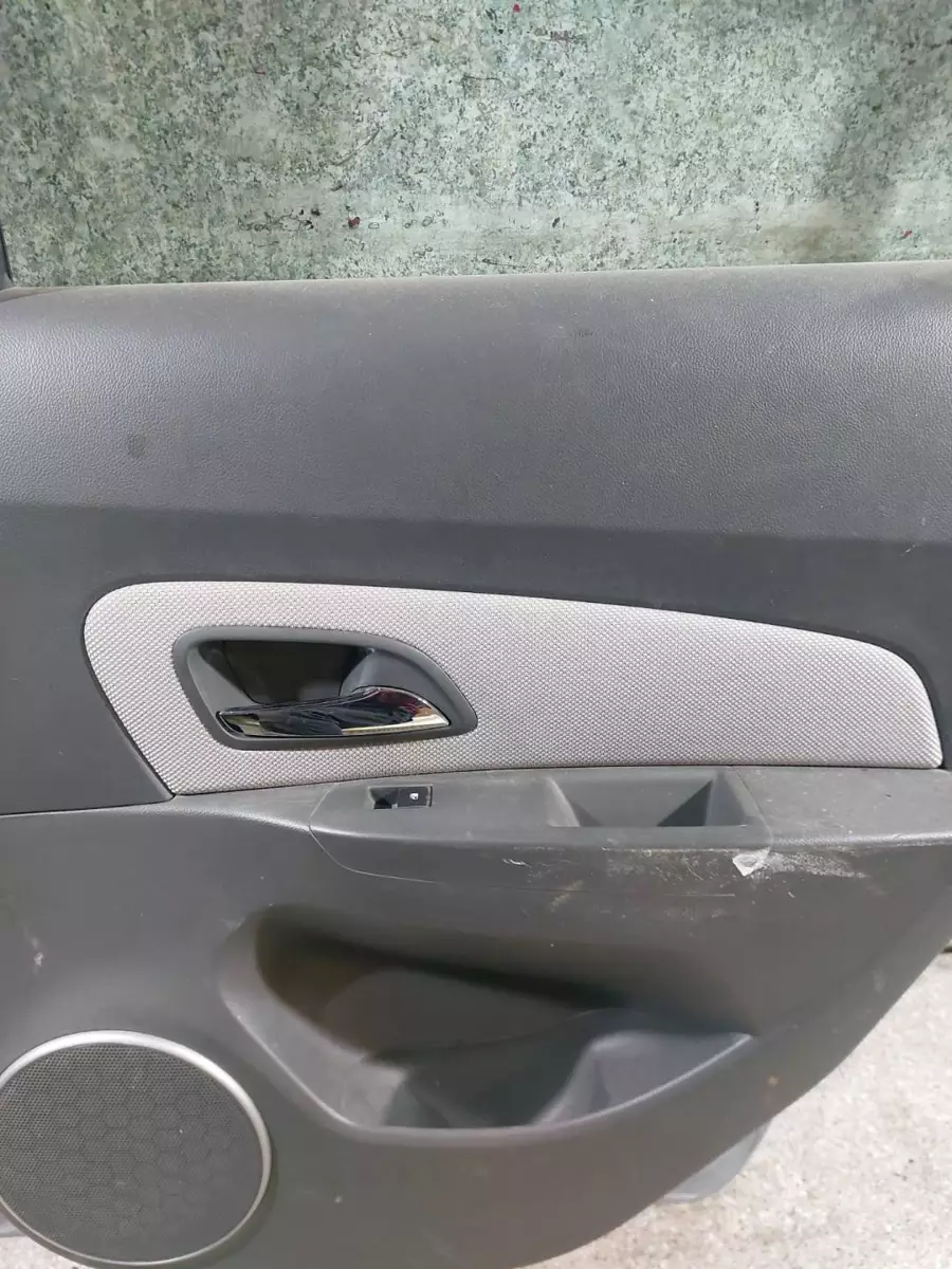 Стеклоподъемник задний правый к Chevrolet Cruze 2010