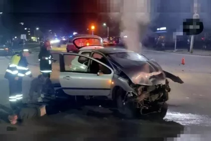 Пьяные покатушки на чужой машине в Борисове закончились серьезной аварией