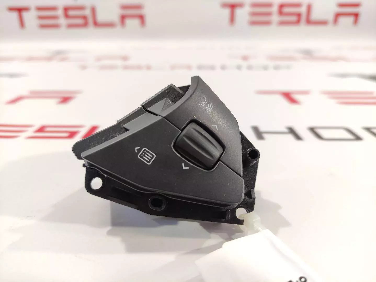 Кнопки руля к Tesla Model S 2018