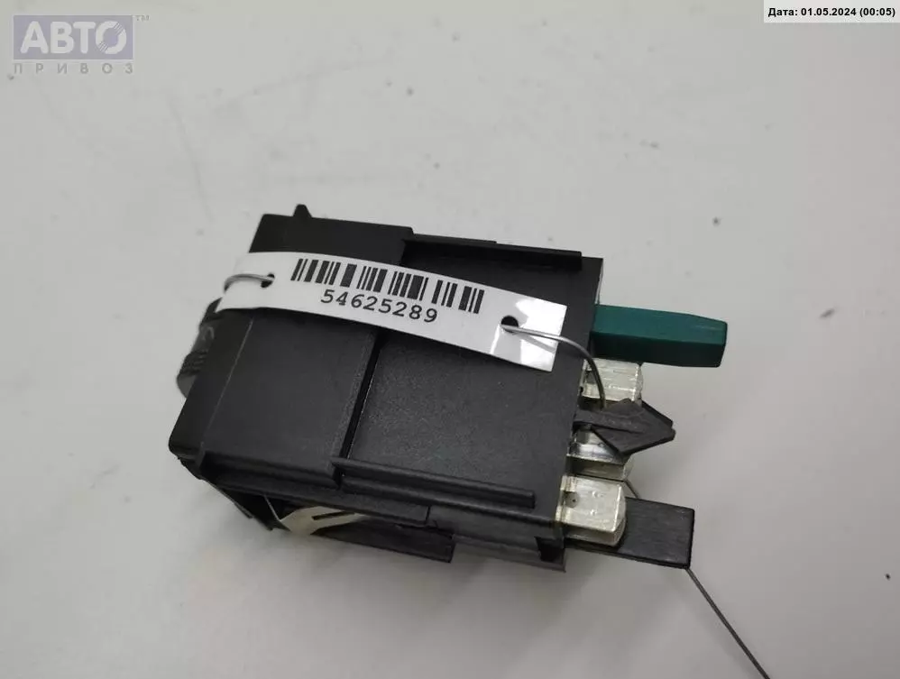 Кнопка  к Audi A6 2002