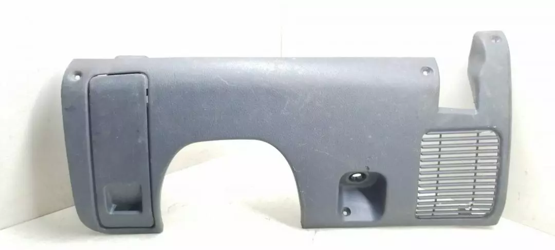 Пластик к Mitsubishi Lancer 1996
