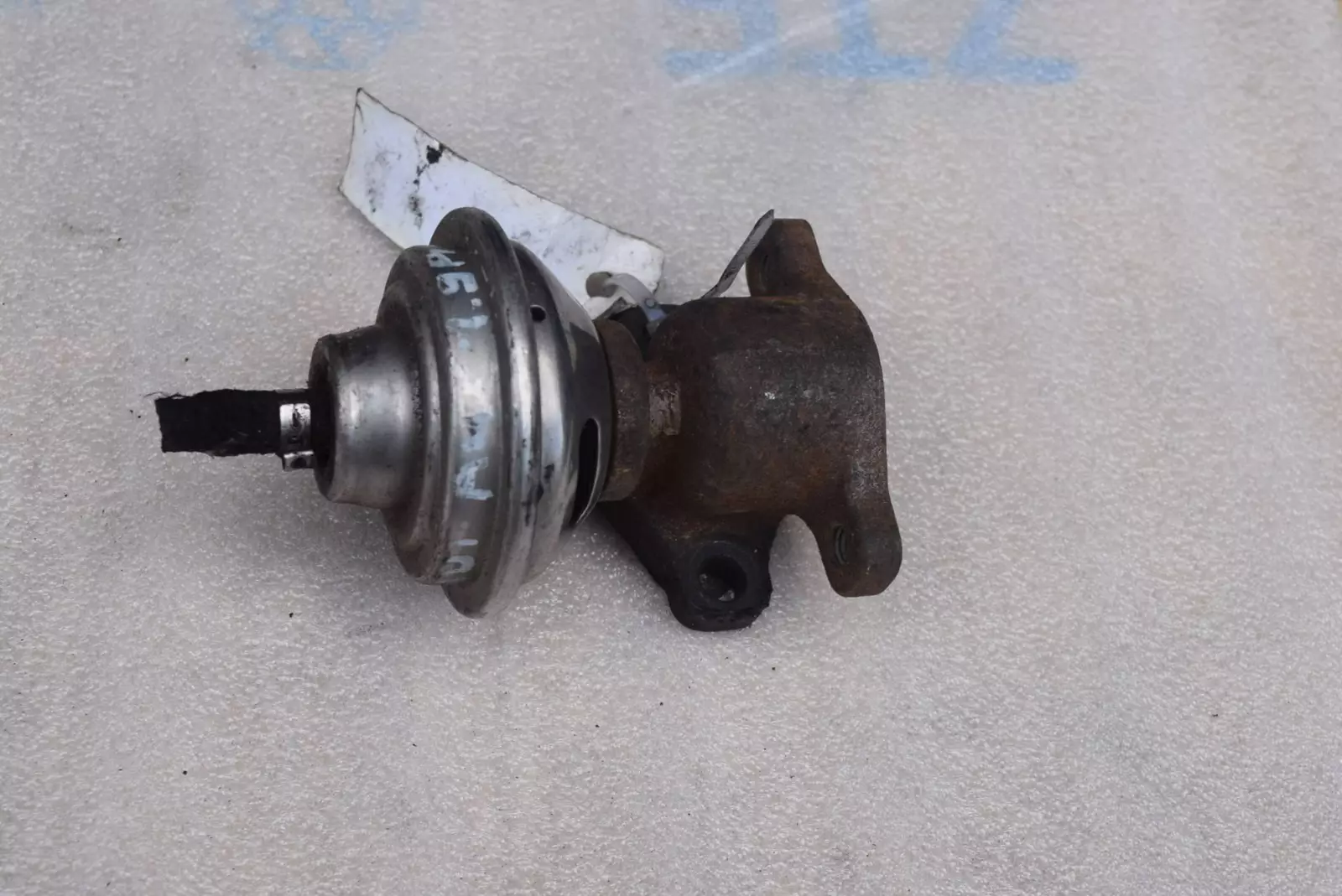 Клапан EGR к Audi A4 1996