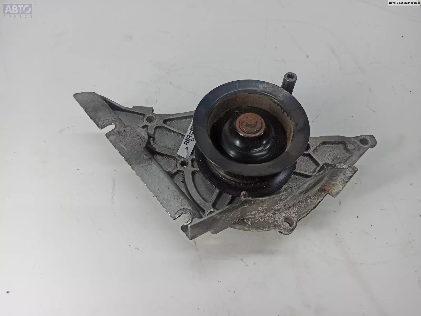 Помпа к Audi A8 2000