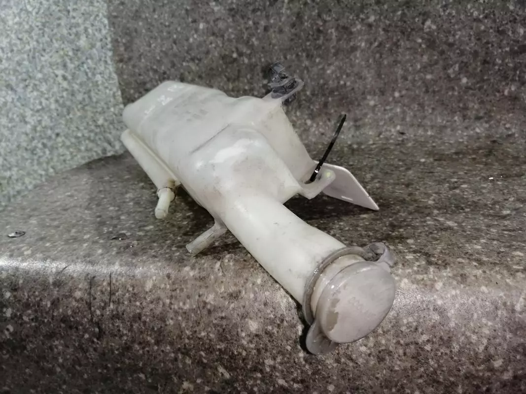 Бачок расширительный к Smart Forfour 2005