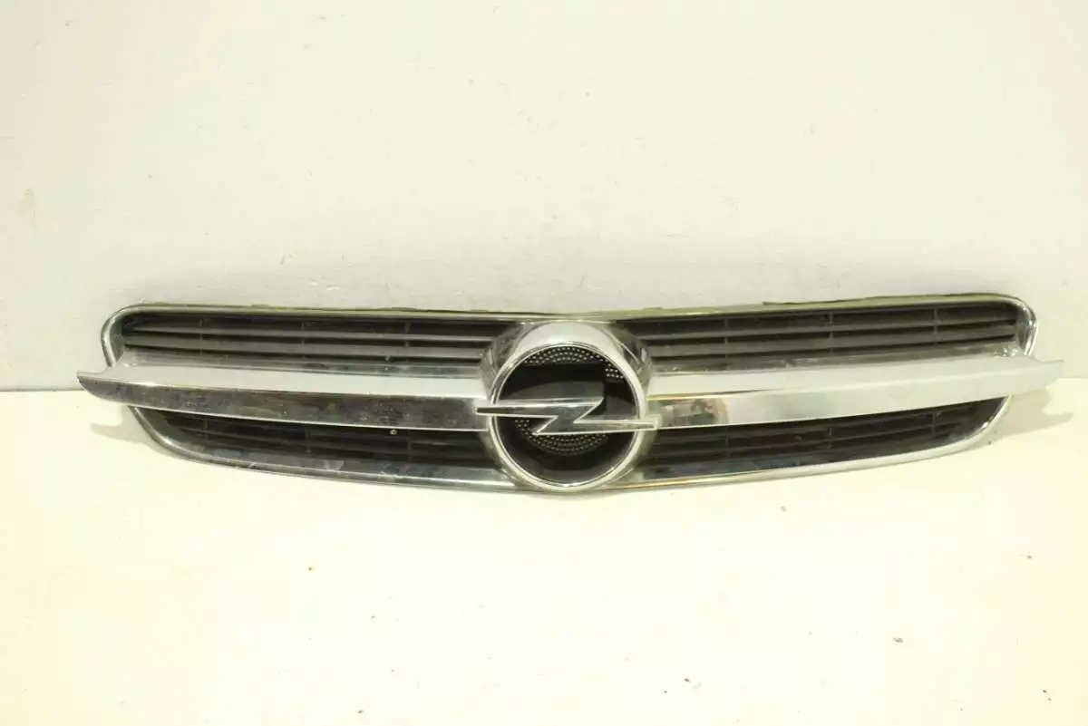 Решетка радиатора к Opel Vectra 2005