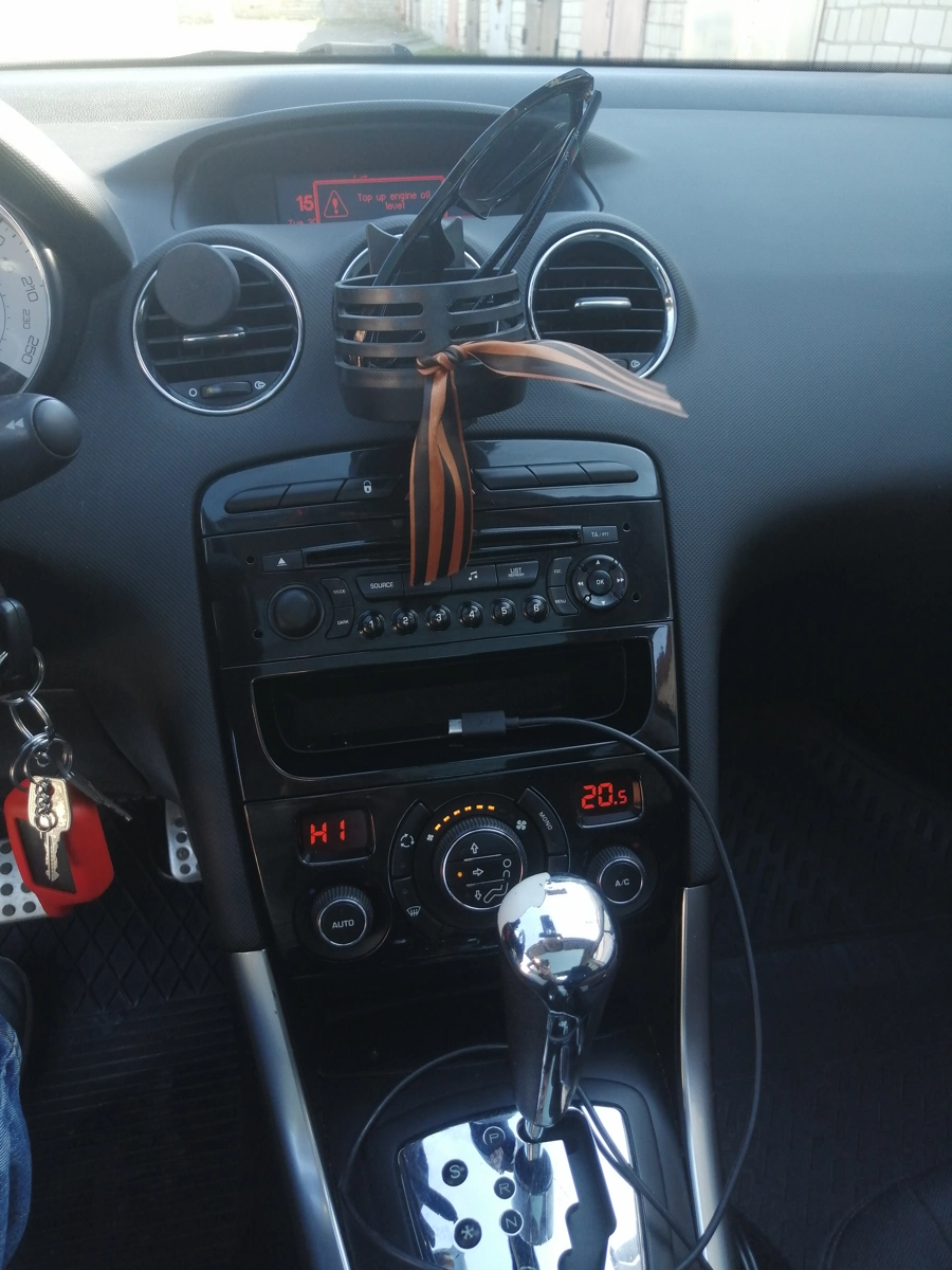 Peugeot 308 I Рестайлинг, 2011