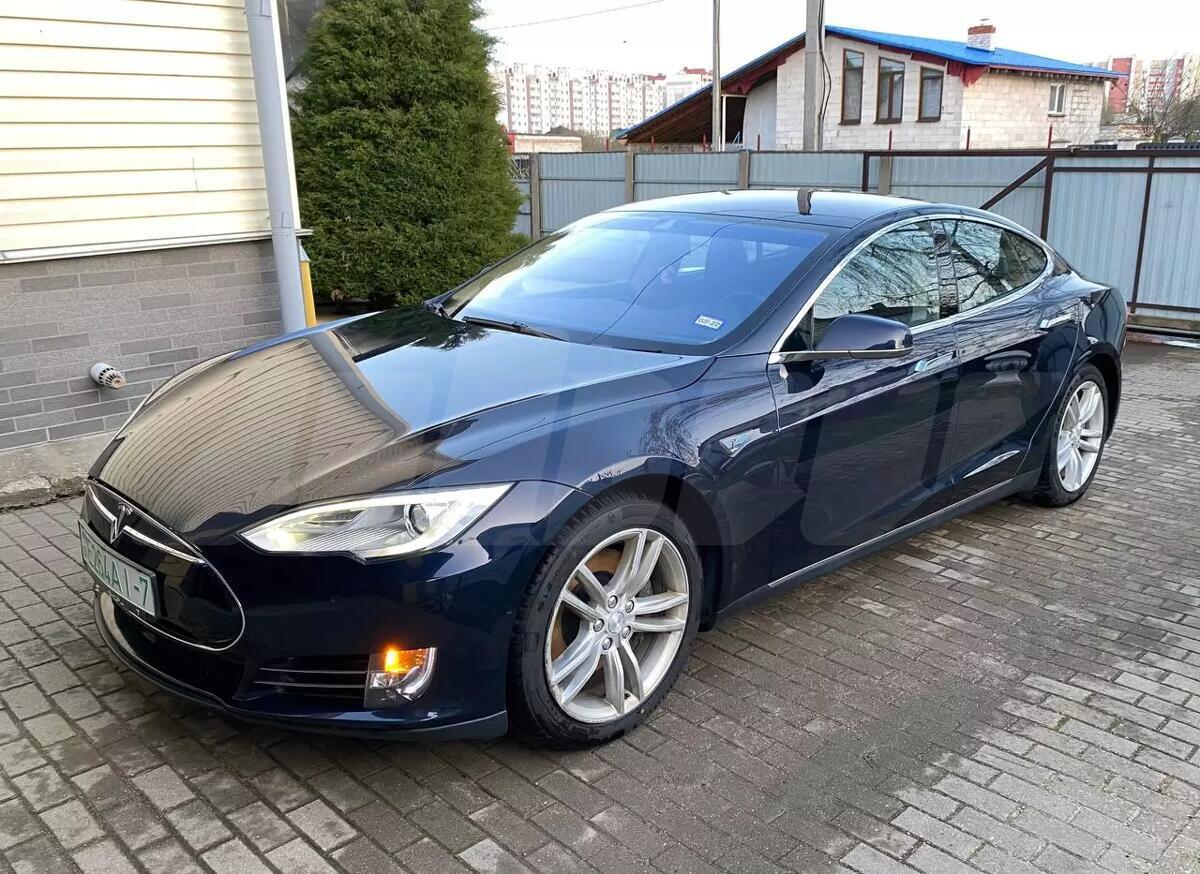 Tesla Model S I, 2014