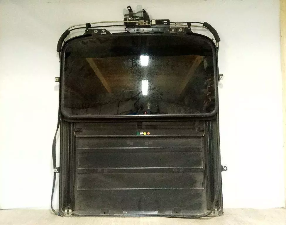 Люк к Mitsubishi Space Star 2003
