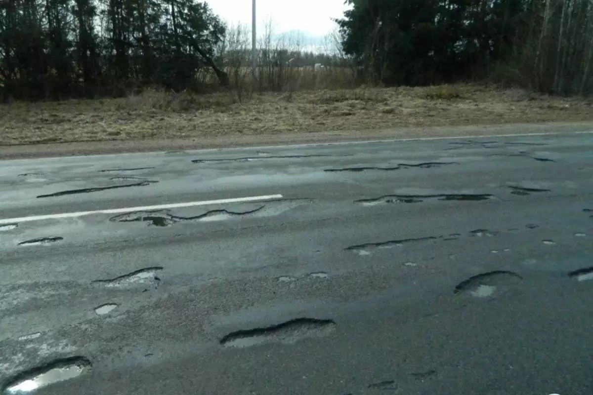 КГК Брестской области проверил состояние местных дорог