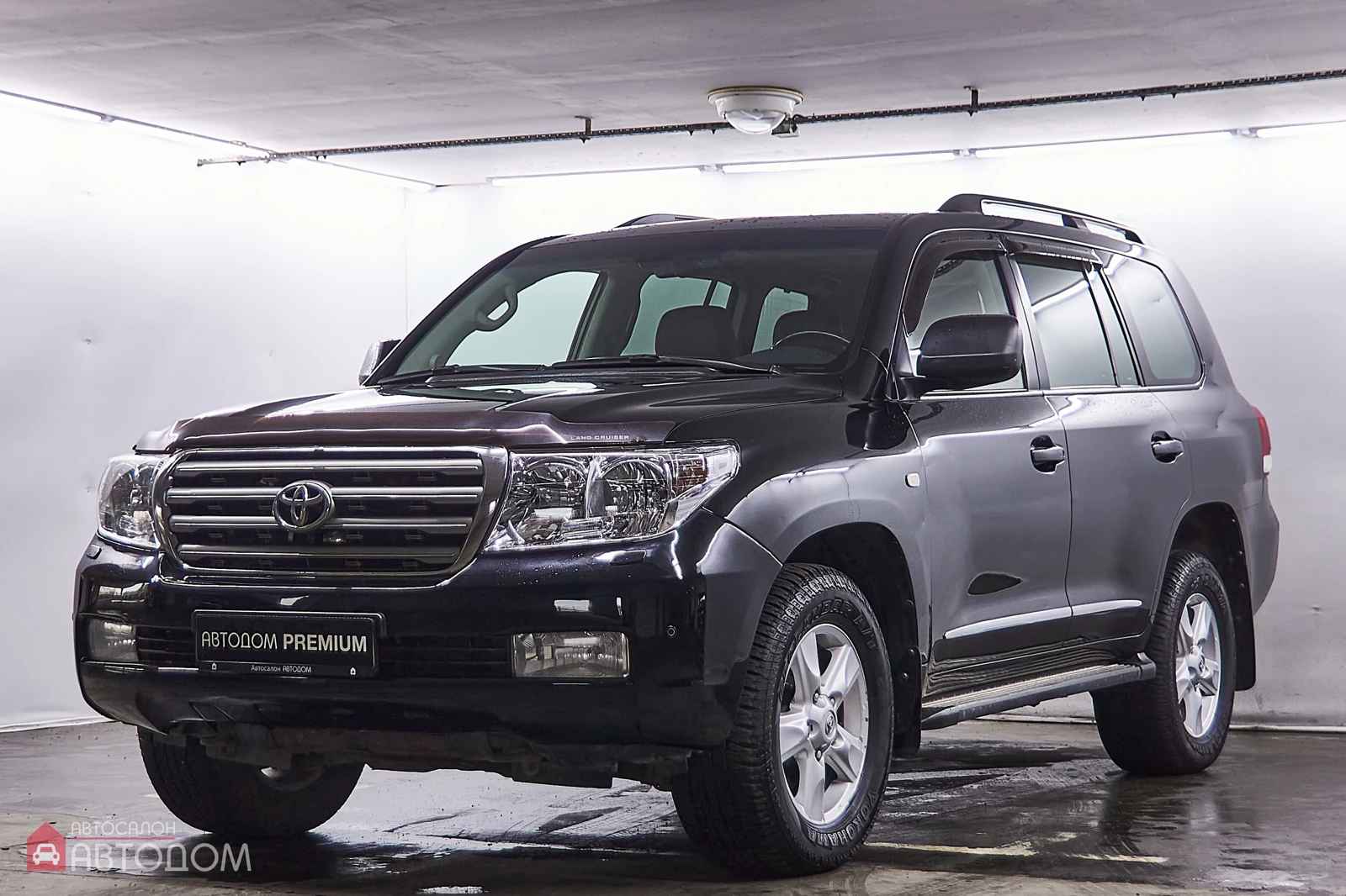 Купить Toyota Land Cruiser 200 Series бу, цены на продажу авто с пробегом