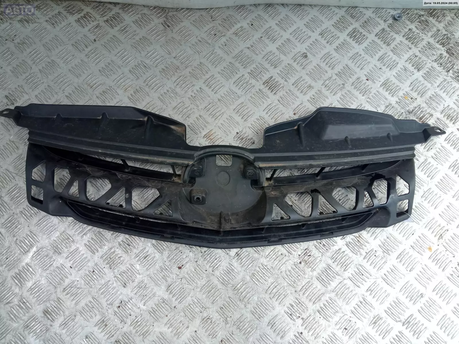 Решетка радиатора к Mazda 5 2006