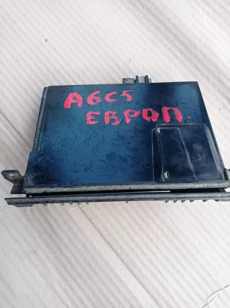 Пепельница к Audi A6 2001