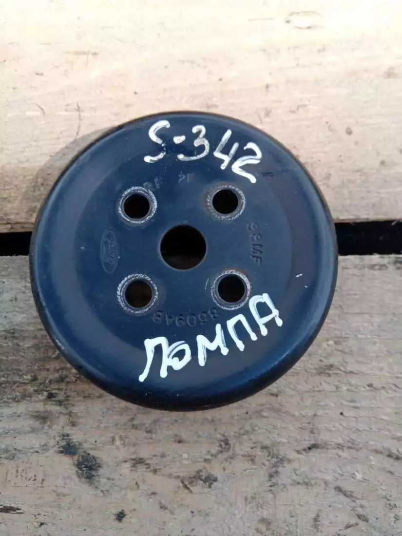 Шкив помпы к Ford Focus 2003