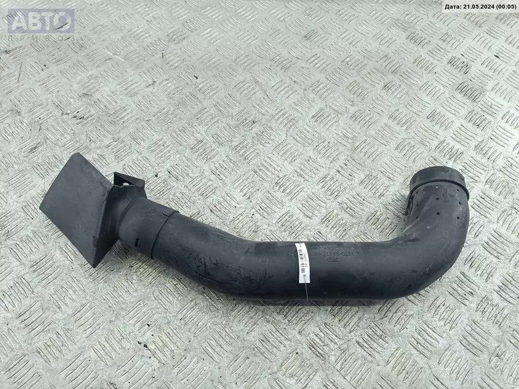 Воздухозаборник к Ford Mondeo 2001