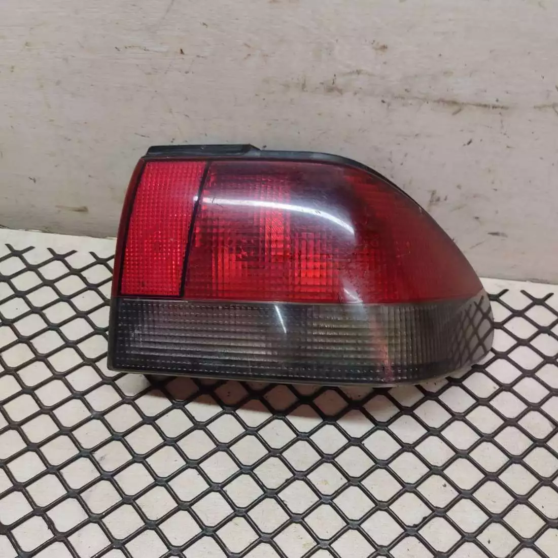 Фонарь задний правый к Saab 900 1997
