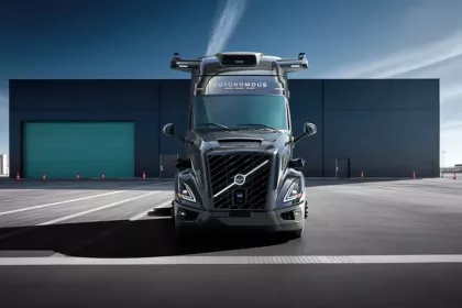 Volvo и Aurora представили совместный беспилотный грузовик