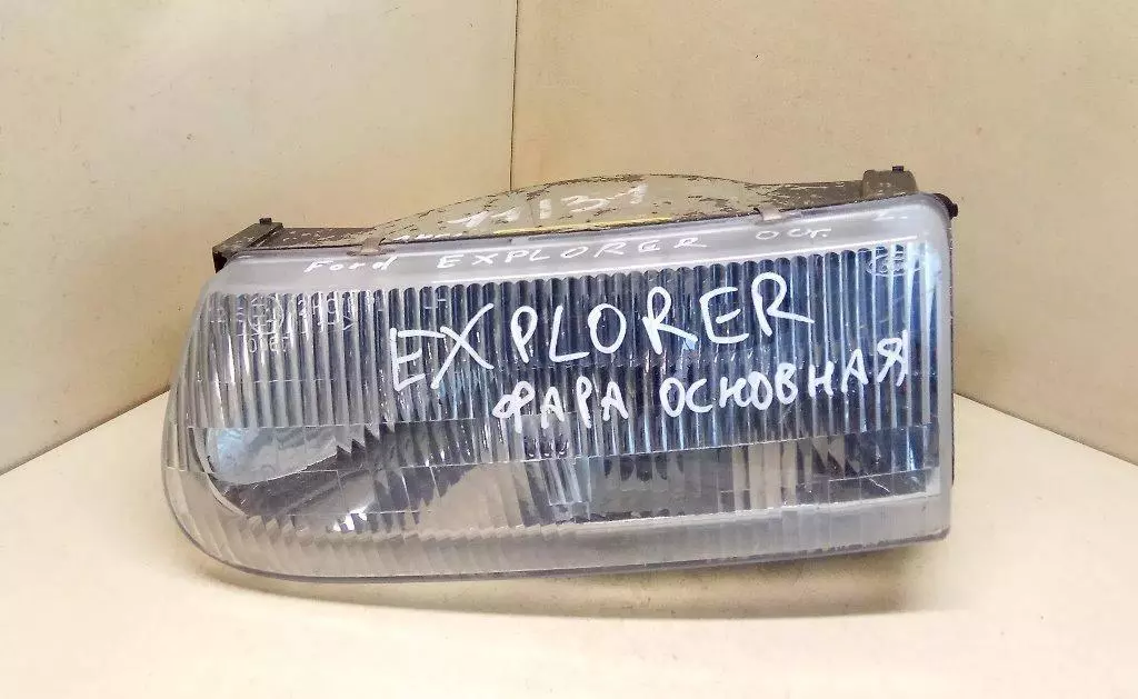 Фара левая к Ford Explorer 2000