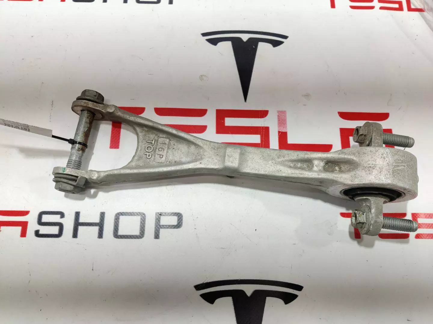 Рычаг задний к Tesla Model S 2021