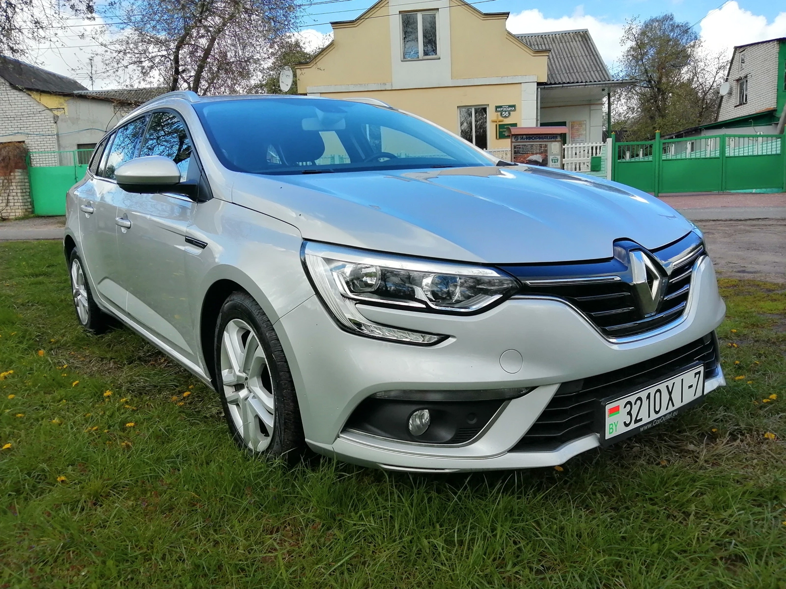 Купить Renault Megane IV бу, цены на продажу авто с пробегом