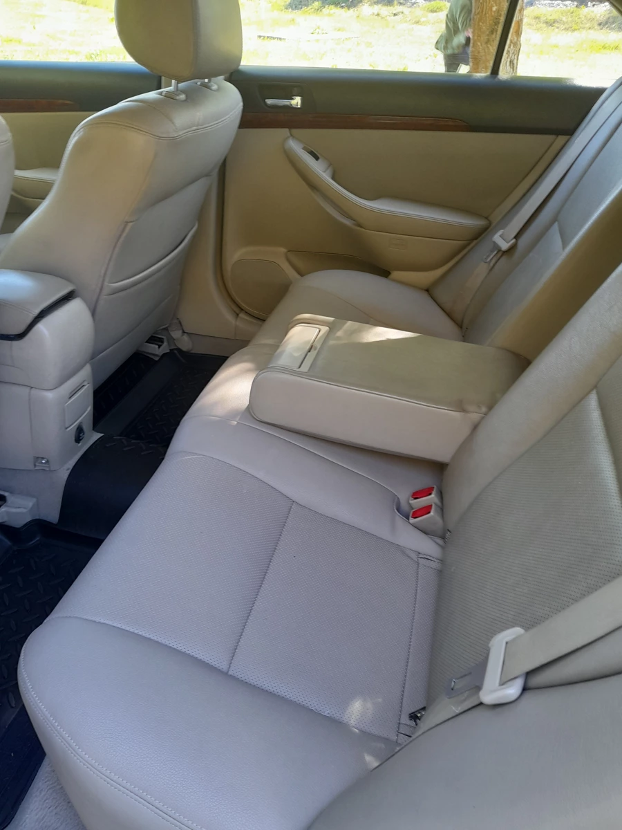 Toyota Avensis II, 2005