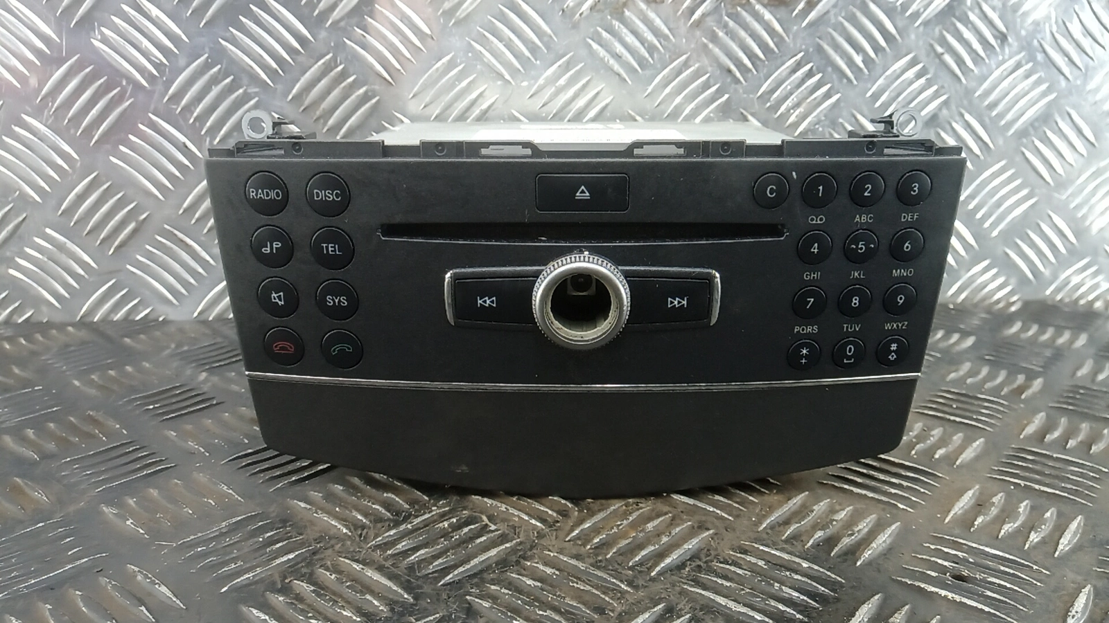 Магнитола к Mercedes-Benz C-klasse 2009