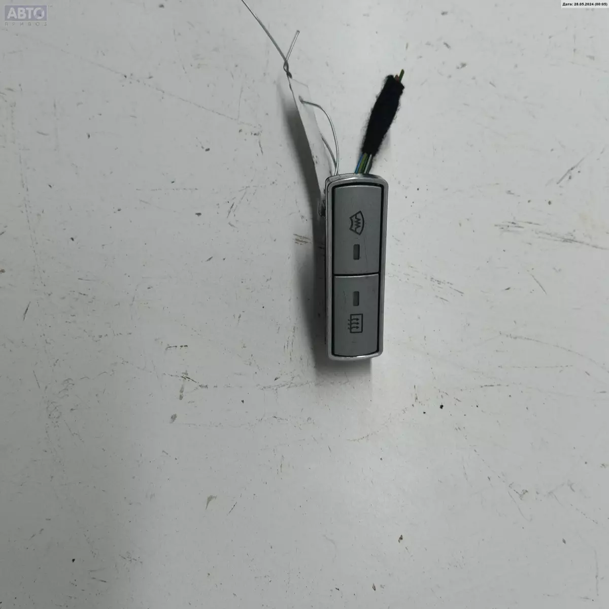 Кнопка  к Ford Mondeo 2004