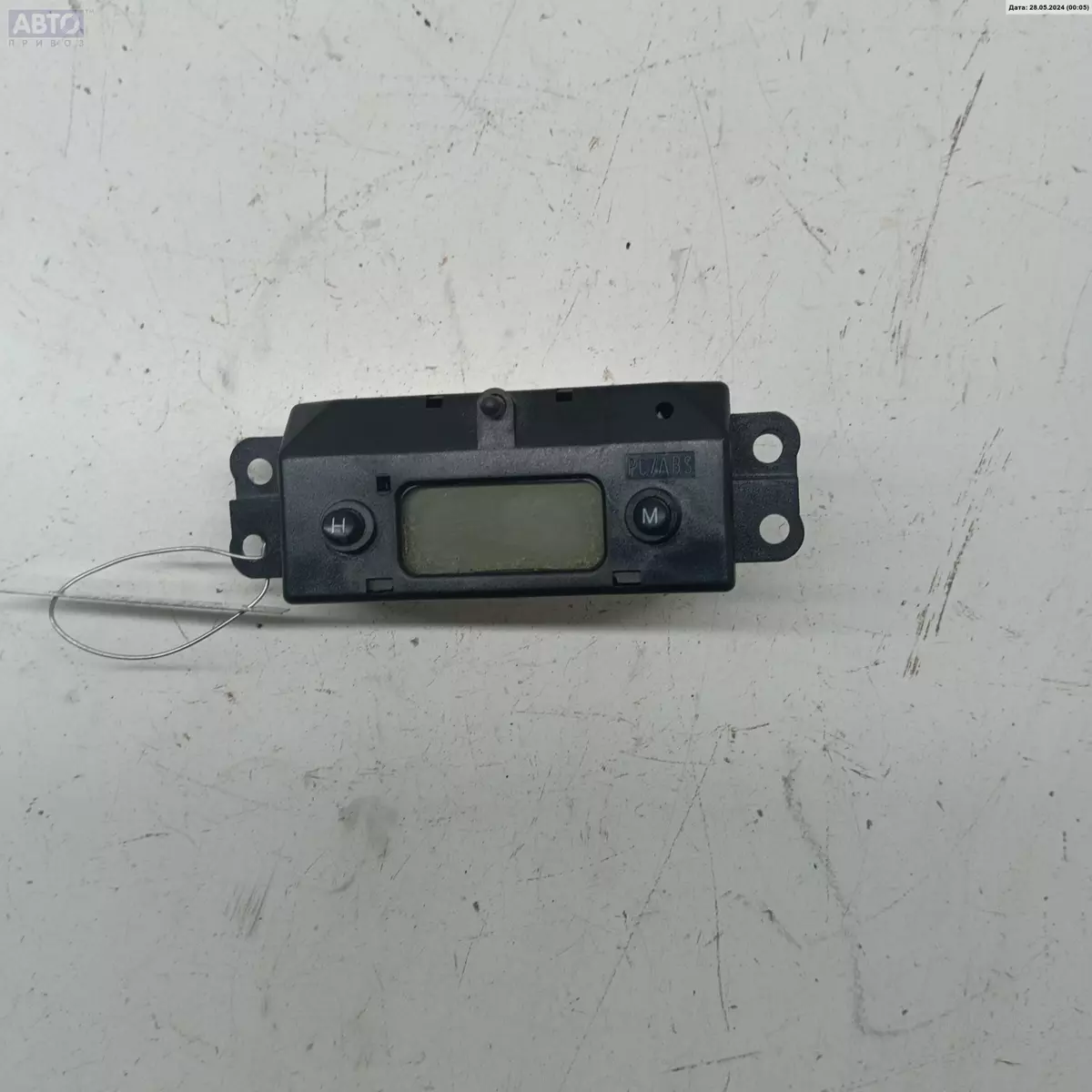 Часы к Ford Focus 2001