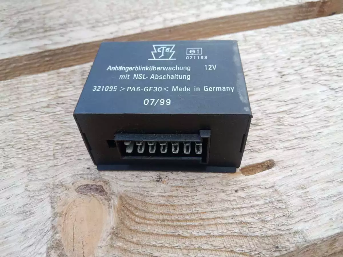 Реле (прочие) к Audi A4 2000