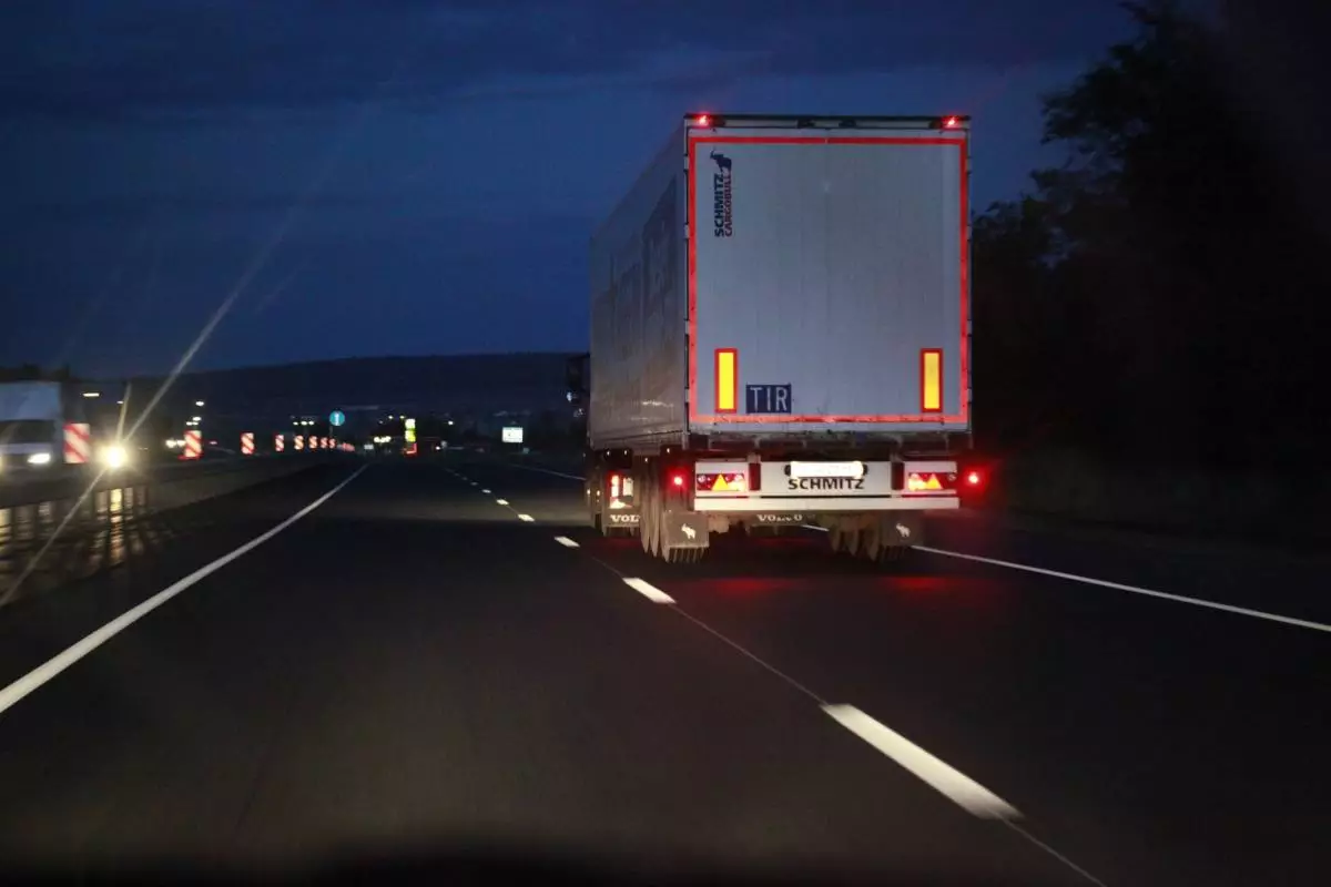 В Австрии полиция 46 километров преследовала грузовик с белорусом и даже стреляла