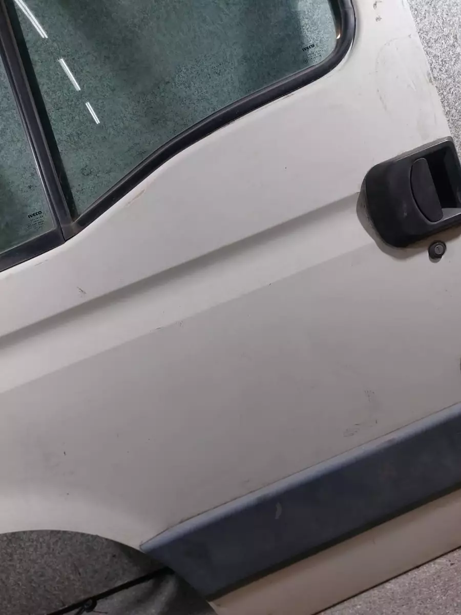 Стеклоподъемник передний левый к Iveco  2003