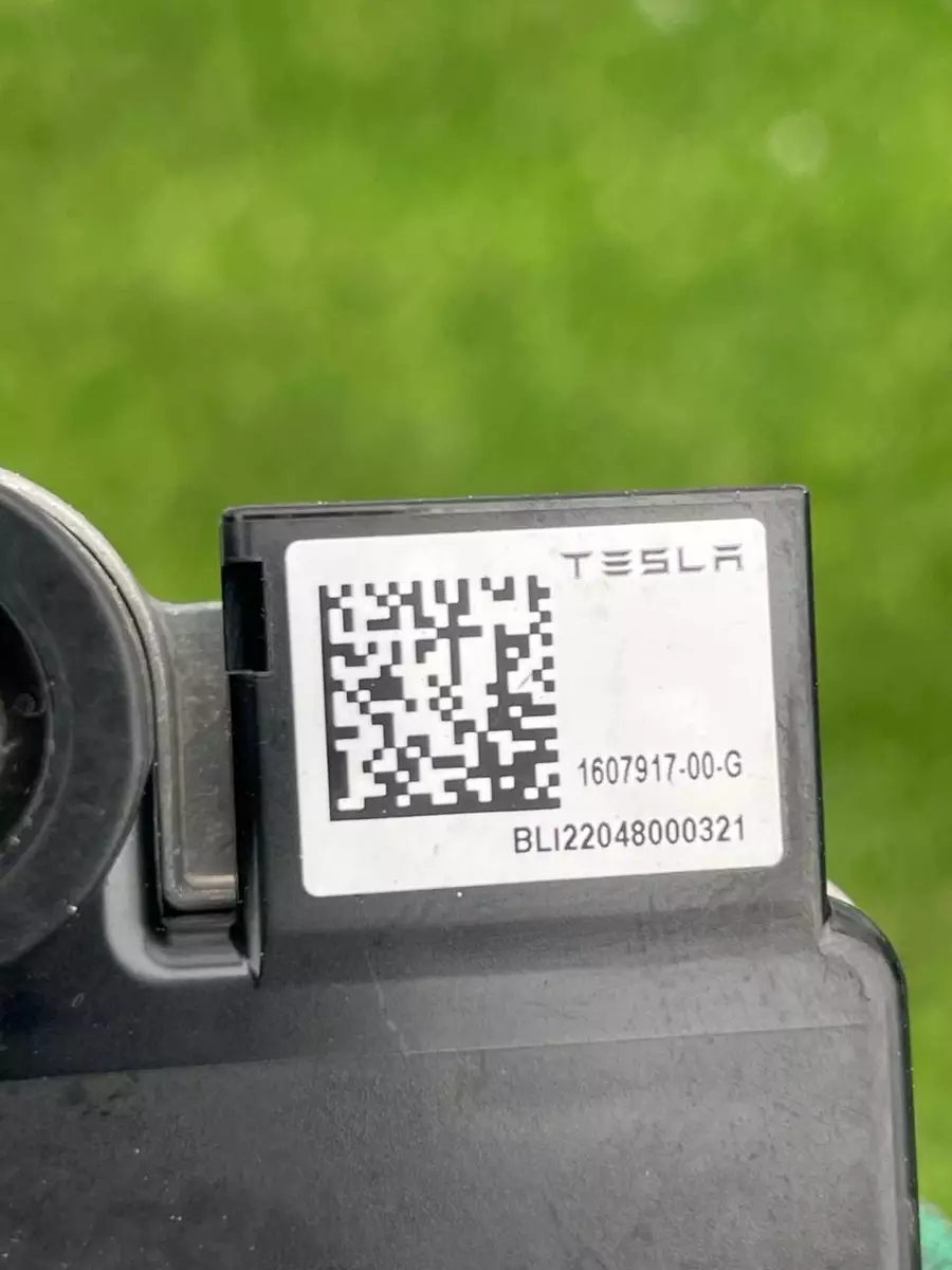 Радар к Tesla Model S 2022