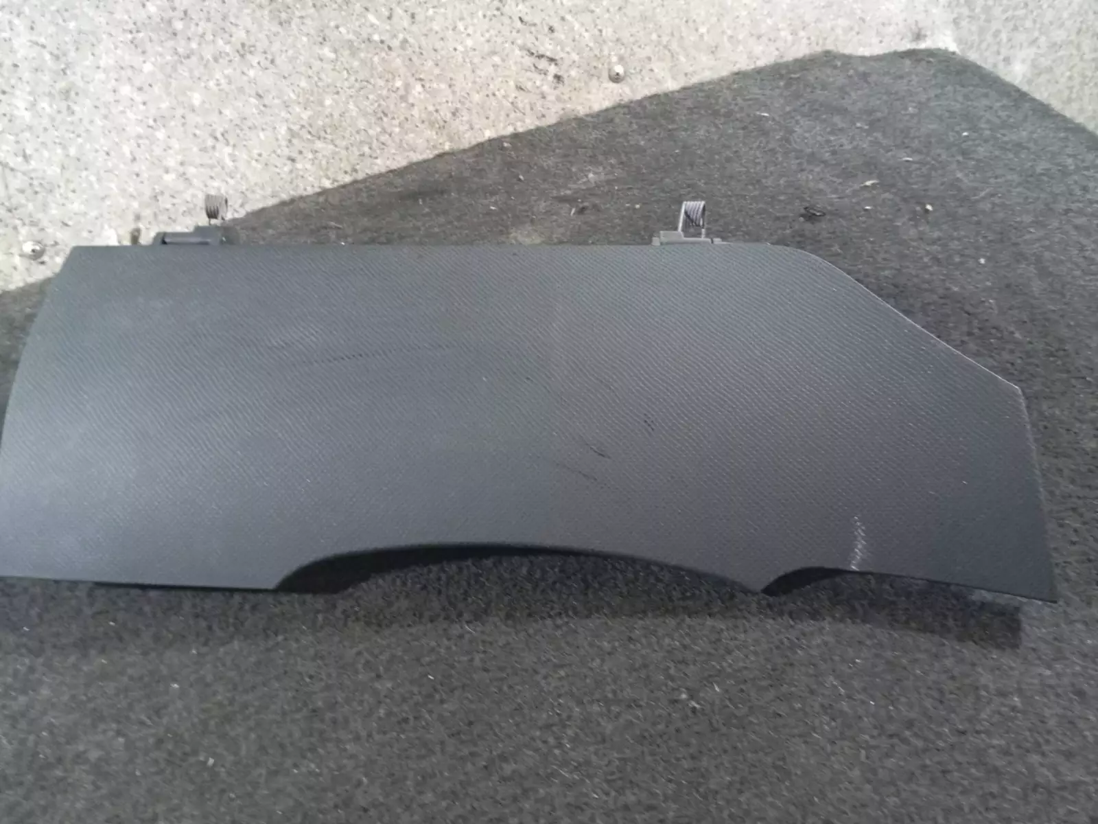 Бардачок к Toyota Yaris 2011