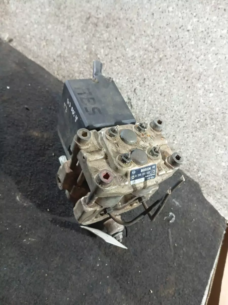Блок ABS к BMW 7 series 1990