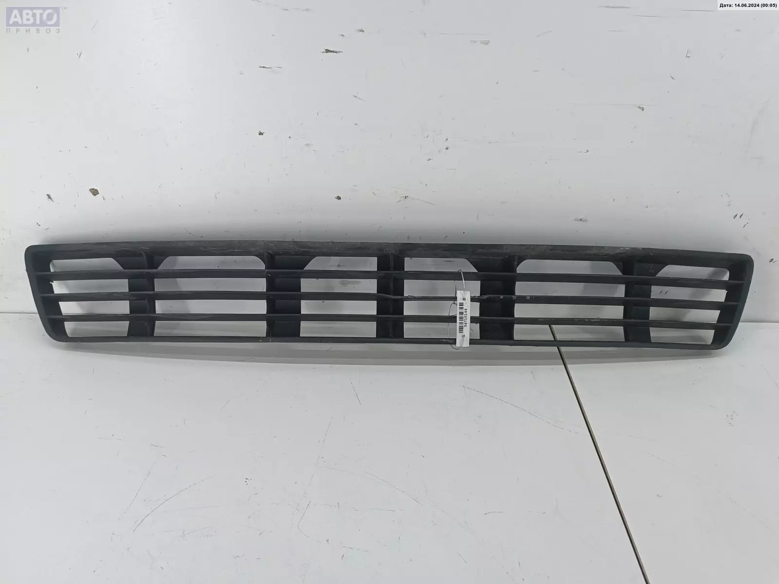 Решетка бампера к Audi A4 1996