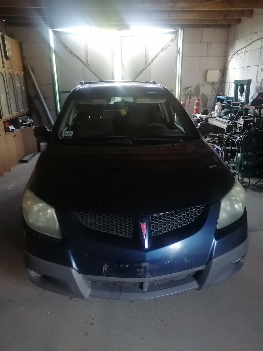 Pontiac Vibe I, 2002