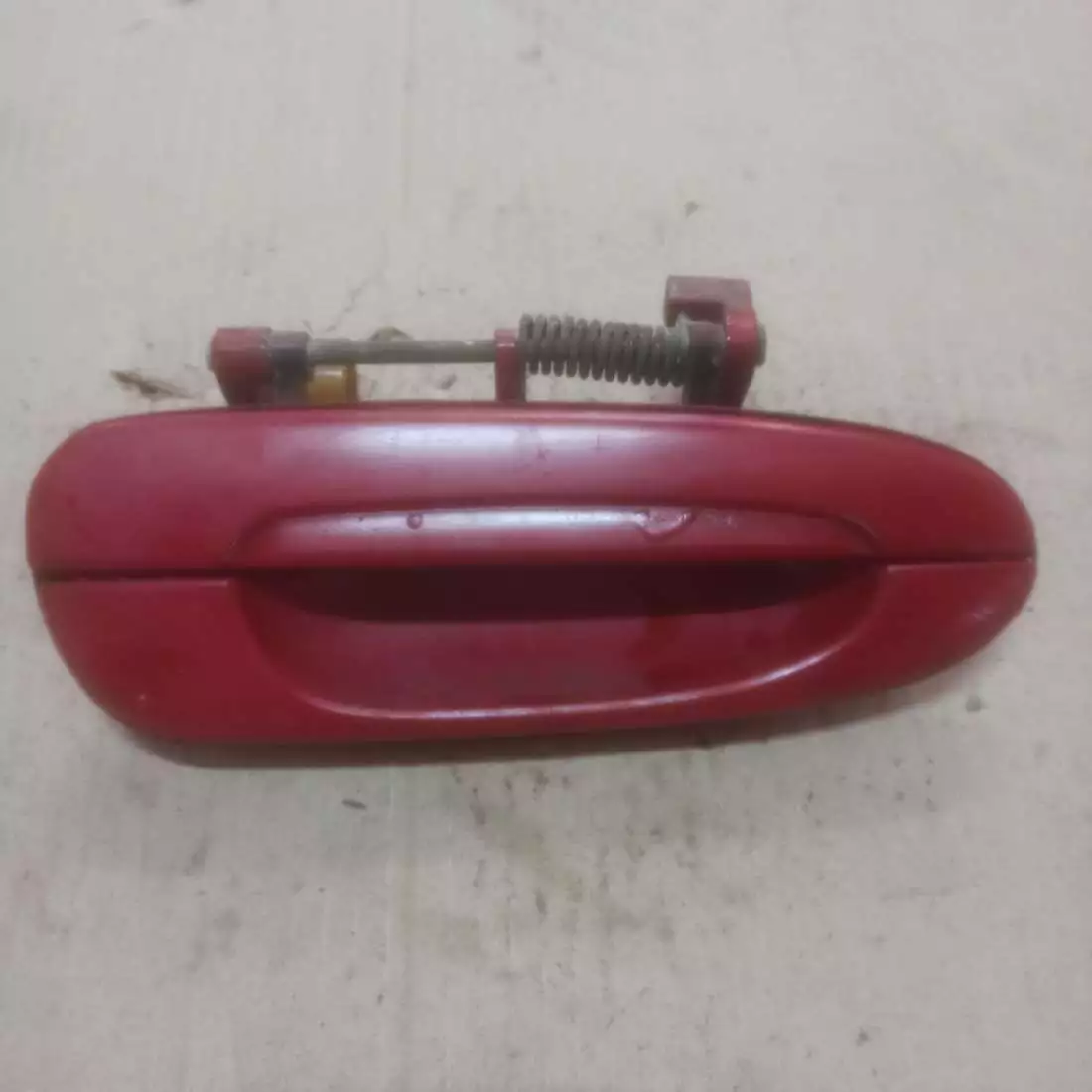 Ручка наружная задняя правая к Mazda 626 1994