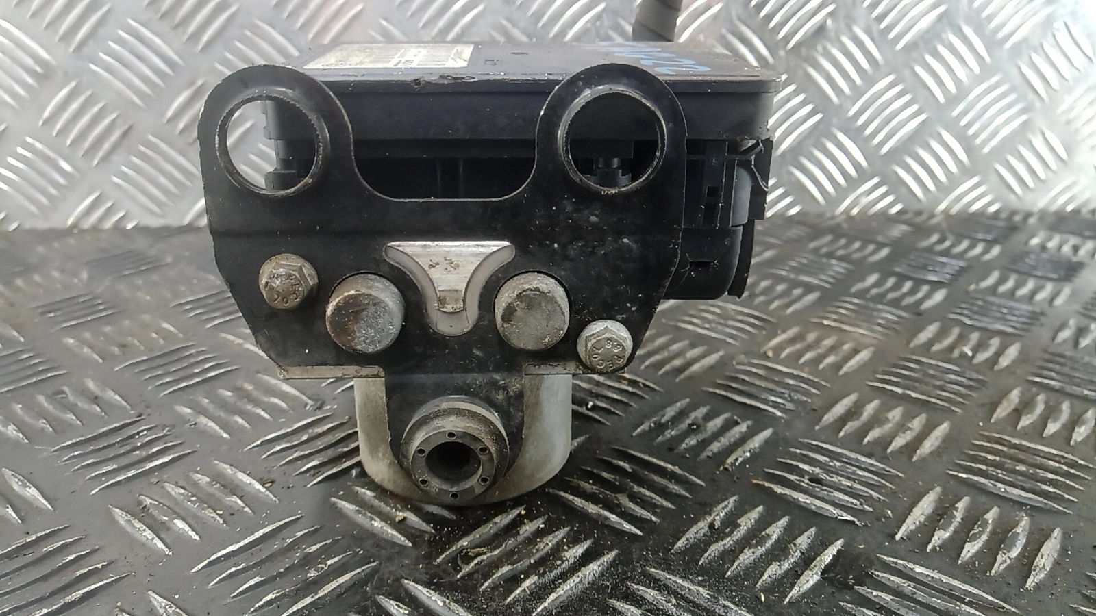 Блок ABS к Skoda Rapid 2013