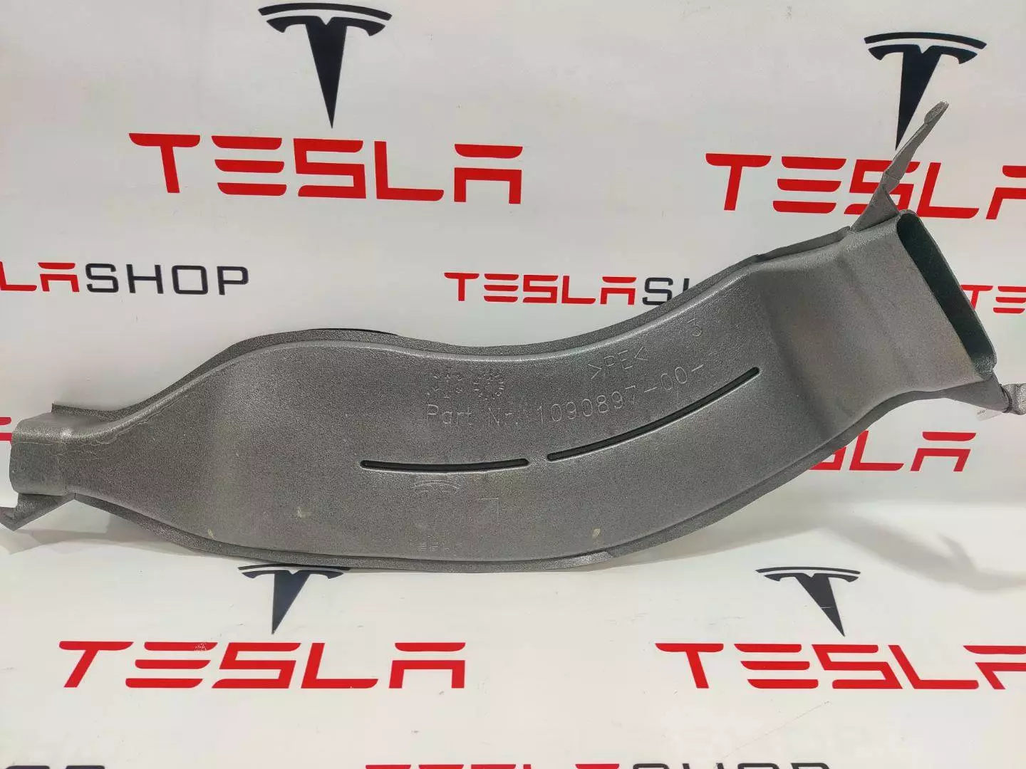 Воздуховод к Tesla Model X 2019