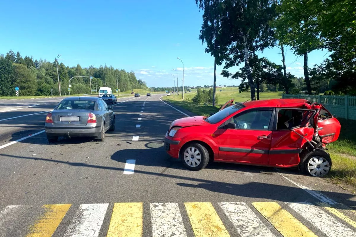 Фургон Opel Movano поставил точку в ДТП на трассе Р23 под Пятевщиной